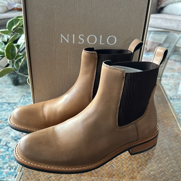 Nisolo Carmen Chelsea Boot size 9 fits 8.5 new in box. - Picture 8 of 16